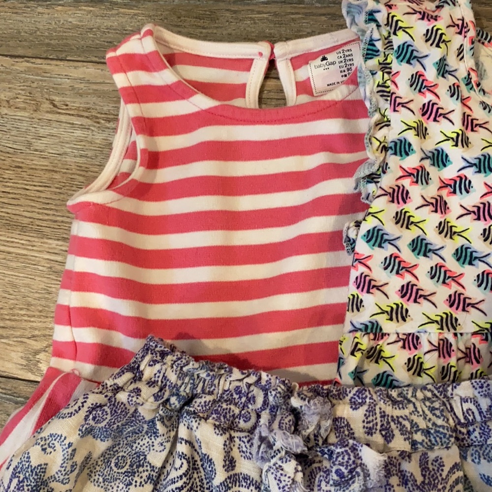 Gap Summer Bundle - Picture 2 of 6